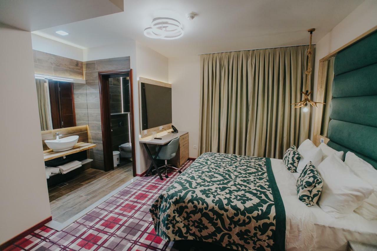 Lostrita - Pastravarie, Hotel & Spa بايا ماري المظهر الخارجي الصورة