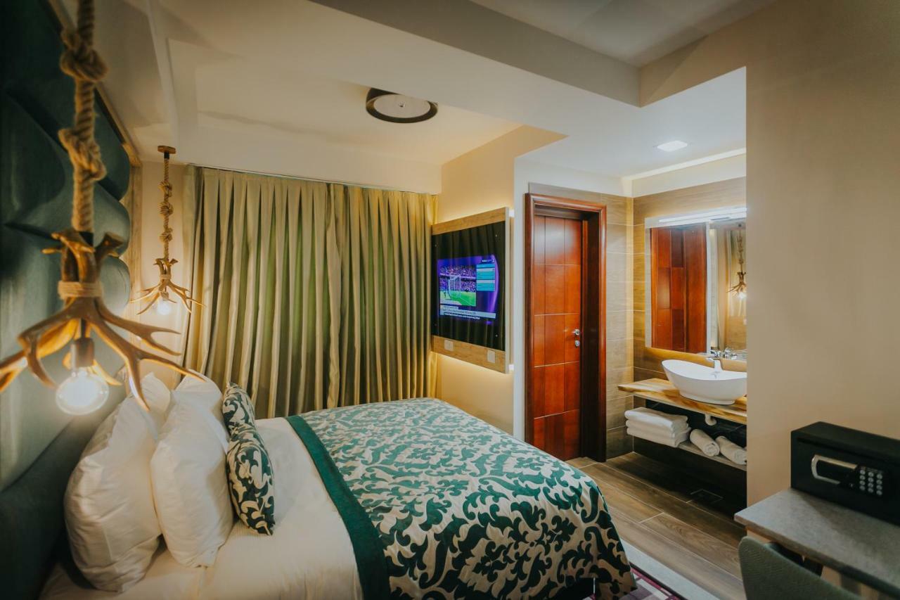 Lostrita - Pastravarie, Hotel & Spa بايا ماري المظهر الخارجي الصورة