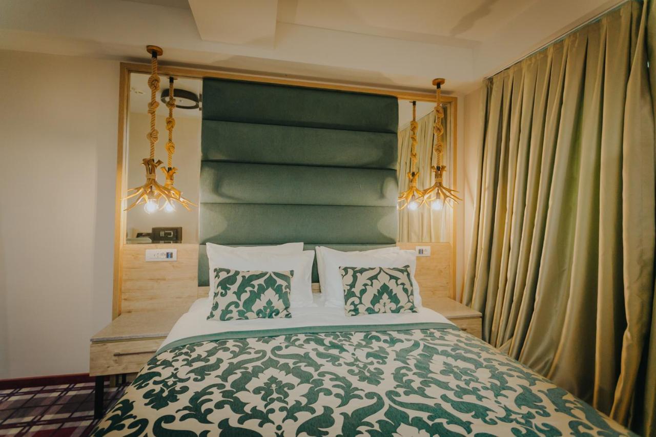 Lostrita - Pastravarie, Hotel & Spa بايا ماري المظهر الخارجي الصورة